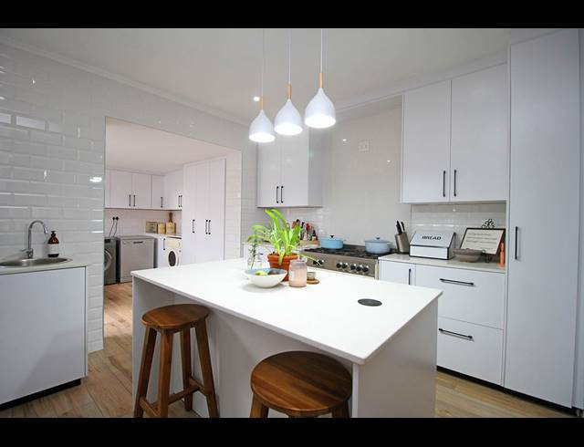 3 BEDROOM HOUSE FOR SALE IN THORNHILL ESTATE
